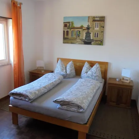 Daire Casa Ines Quiet Fieldside Haven *