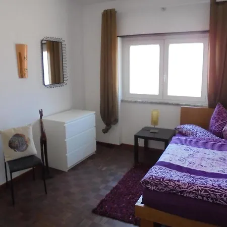 Daire Casa Ines Quiet Fieldside Haven *